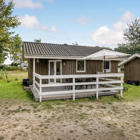 Holiday home 2 Bedroom Pet Friendly In Humble